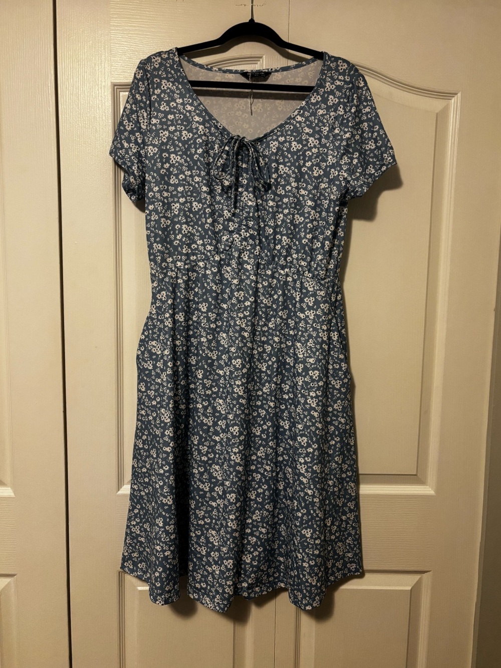 Bloom chin midi floral dress